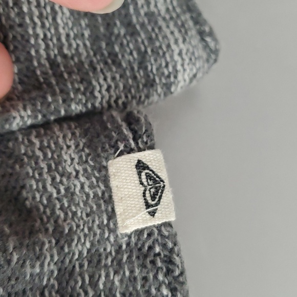 Roxy Hoodie Style Sweater, Size M - Picture 5 of 6